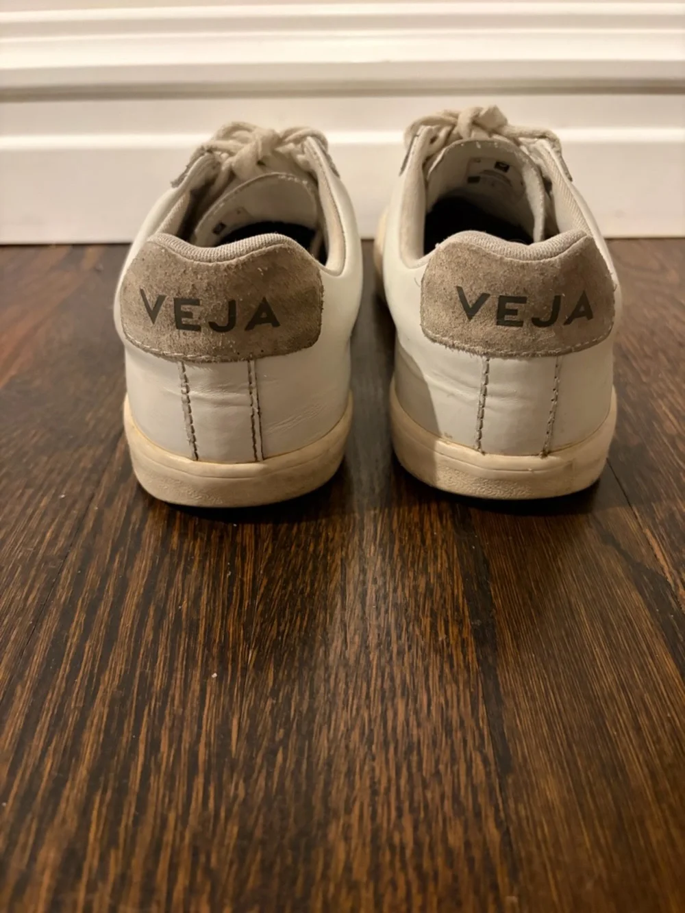 Veja Esplar Leather White Sneaker, Sz 37 (US 6) - Picture 6 of 13